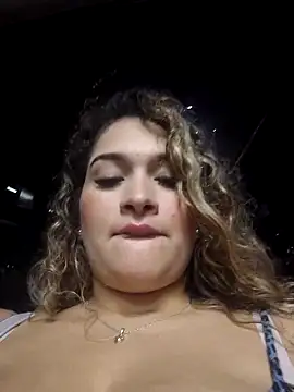 Sara smiiith211 online show from October 27, 11:38 pm