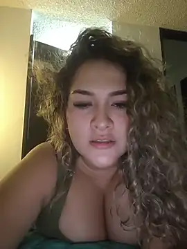 Sara smiiith211 online show from May 20, 2:08 am
