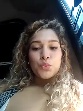 Sara smiiith211 online show from February 7, 9:04 pm