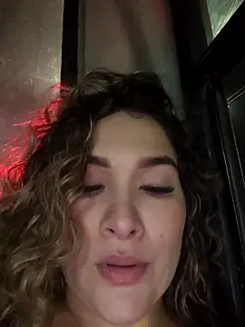 Sara smiiith211 online show from October 22, 12:54 am