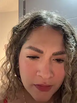 Sara smiiith211 online show from April 14, 4:34 pm