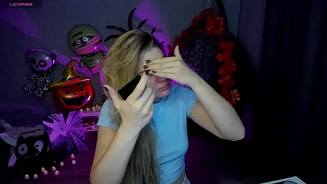 lily williamss online show from October 14, 12:44 am