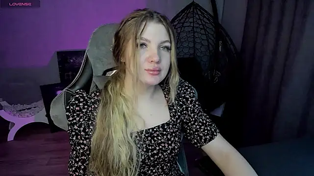 lily williamss online show from March 14, 1:05 am