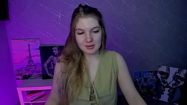 lily williamss online show from April 29, 12:15 am