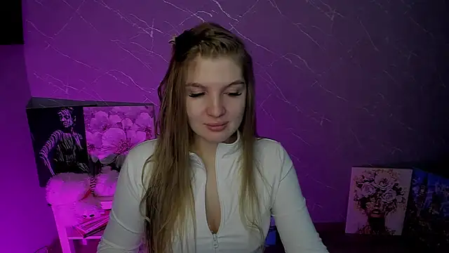 lily williamss online show from May 15, 11:03 pm