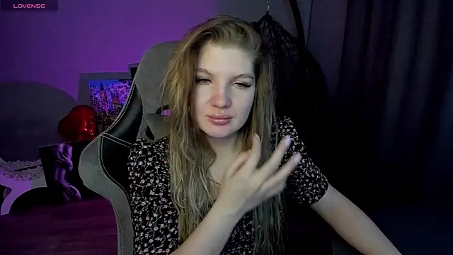 lily williamss online show from February 7, 12:20 am
