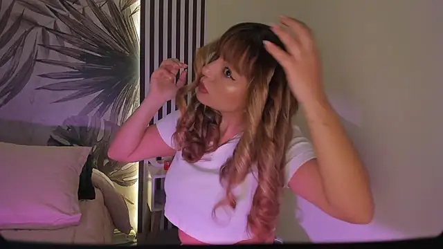 Samaantha-White online show from February 13, 11:32 am