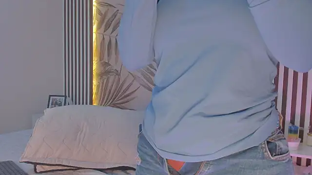 Samaantha-White online show from October 21, 11:42 am