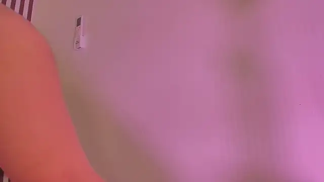 Samaantha-White online show from November 23, 11:53 am