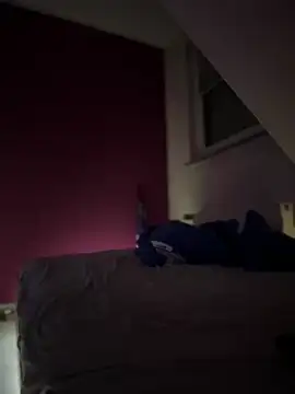 Bennyben8604 online show from March 13, 2:49 am