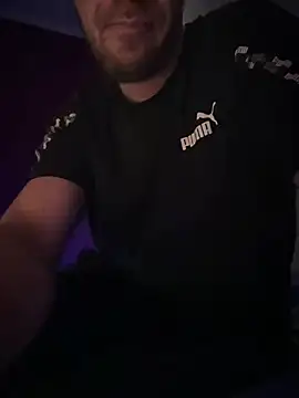 Bennyben8604 online show from February 24, 10:25 pm