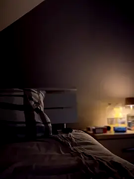 Bennyben8604 online show from October 28, 1:39 am