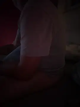 Bennyben8604 online show from December 14, 5:40 am