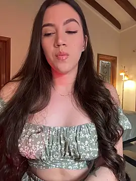 Amelia Rouse online show from February 17, 8:17 pm