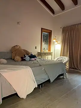 Amelia Rouse online show from February 23, 9:26 pm