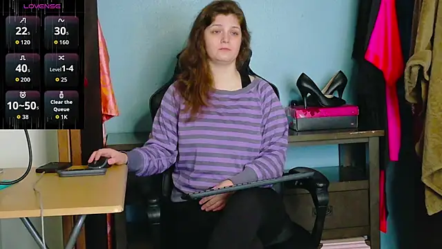 TreeJeanne online show from October 19, 11:35 am