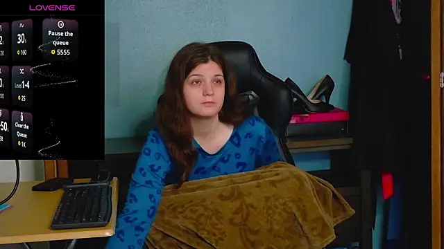 TreeJeanne online show from November 29, 4:01 am