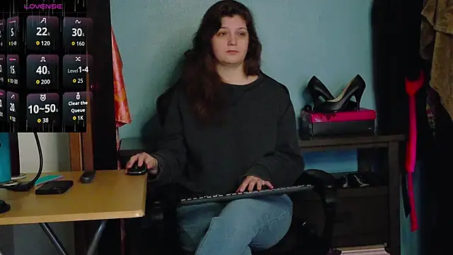 TreeJeanne online show from October 27, 12:39 pm