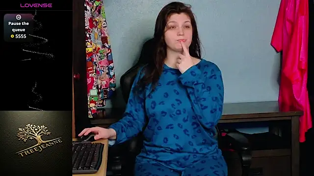 TreeJeanne online show from March 2, 12:11 am