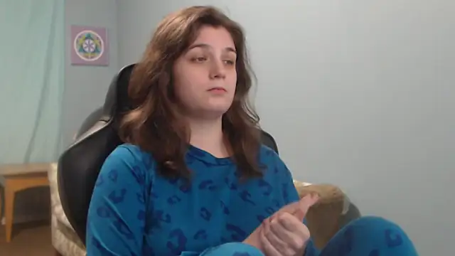 TreeJeanne online show from March 11, 2:42 am