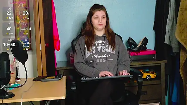 TreeJeanne online show from November 9, 12:36 am