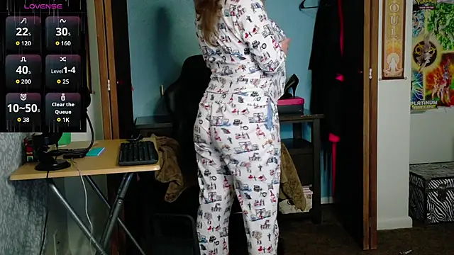 TreeJeanne online show from October 11, 4:24 am