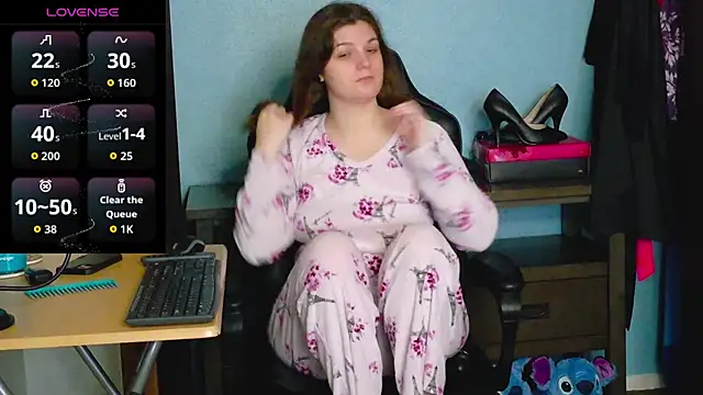 TreeJeanne online show from November 28, 12:55 am