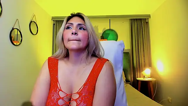 Snapshot of Melanie_silver_ chatting on February 26, 8:47 pm Melanie silver online show from February 26, 8:47 pm