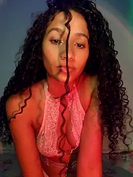 lessaeumesma8 online show from January 15, 5:16 pm