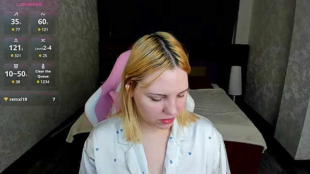 Stacy Luv online show from November 30, 9:10 am