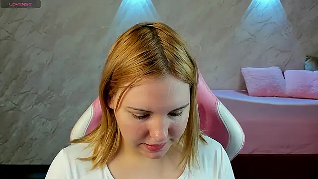 Stacy Luv online show from February 2, 9:08 am