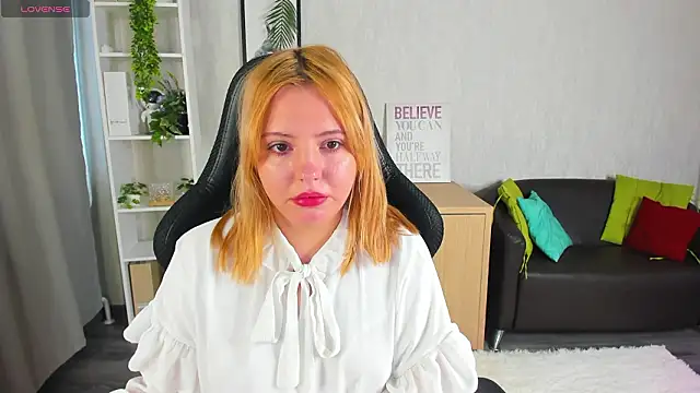 Stacy Luv online show from February 14, 9:09 am