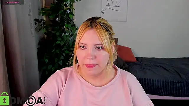 Stacy Luv online show from December 5, 9:08 am