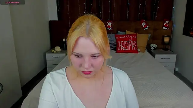 Stacy Luv online show from December 15, 9:04 am