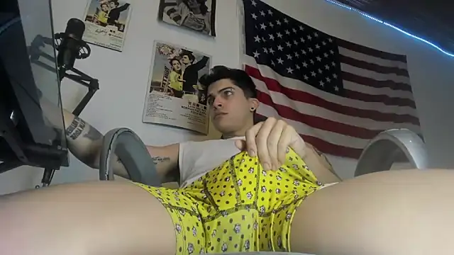 charlie hotxxx online show from March 17, 4:37 am