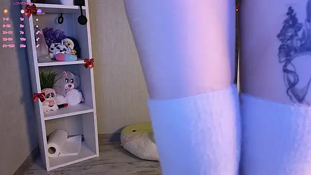 hannah lourens online show from March 22, 2:36 pm