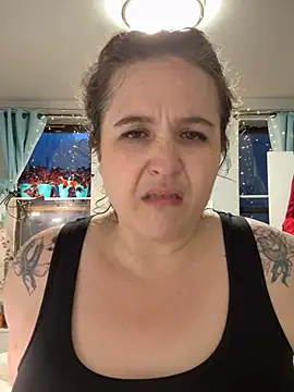 Snapshot of sylviahhh chatting on March 27, 10:49 am sylviahhh online show from March 27, 10:49 am