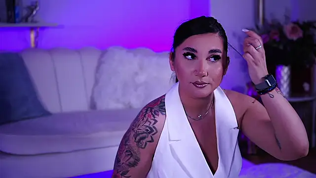 babyyboomm online show from April 14, 2:00 pm