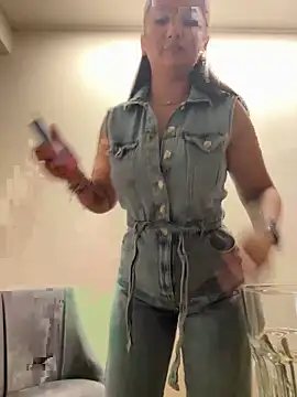 babyyboomm online show from March 20, 5:14 pm