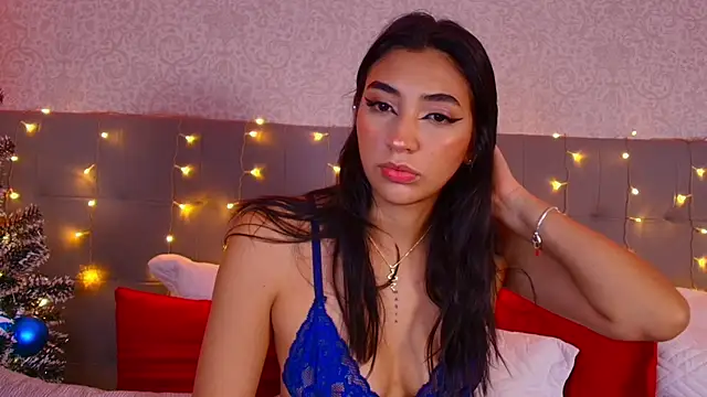  Aura- online show from January 17, 4:05 am