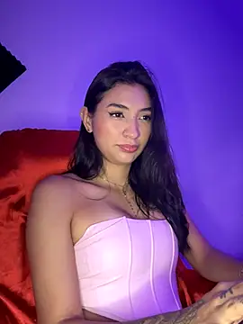 Snapshot of _Aura- chatting on September 28, 2:29 am Aura- online show from September 28, 2:29 am