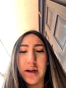  Emma Valka online show from December 3, 3:55 pm