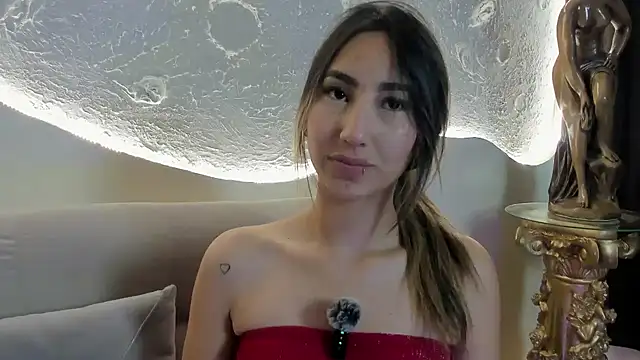  Emma Valka online show from November 6, 1:59 pm