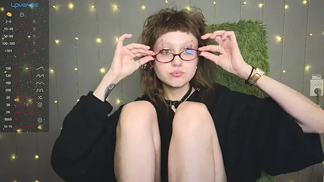 kortny yo online show from March 13, 8:54 pm