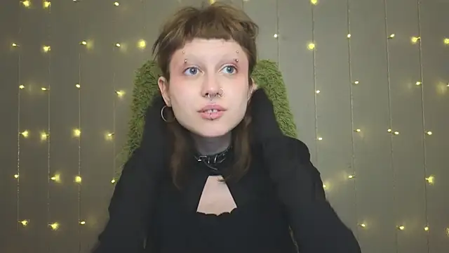 kortny yo online show from January 18, 12:02 am