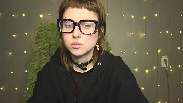 kortny yo online show from January 25, 8:42 pm