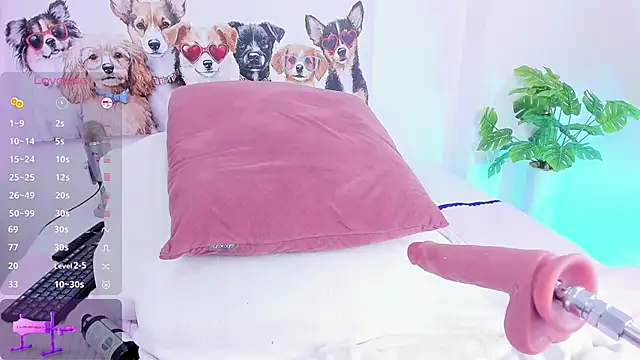 ashley nicoll online show from October 31, 2:02 pm