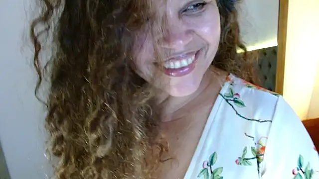 Alma Sexyy online show from February 24, 5:00 am