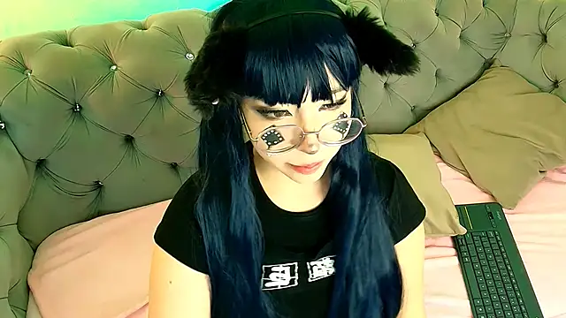 Snapshot of Purplee_Baby chatting on March 3, 1:28 am Purplee Baby online show from March 3, 1:28 am
