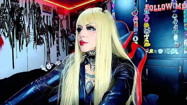 Snapshot of jannaink_ chatting on November 14, 10:46 pm jannaink online show from November 14, 10:46 pm